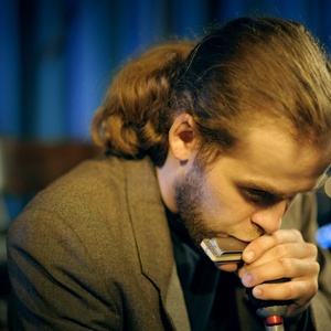 Уроки игры на губной гармошке для взрослых